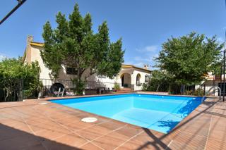 Xalet  Ur el puntal - g-1. Villa con 3 viviendas en urbanización el puntal