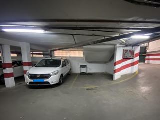 Parking voiture  Calle del señor 13. Plaza de garaje en el barrio del realejo