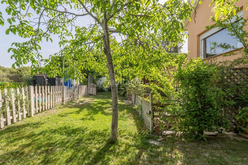 Foto c98a7df1-9ce4-46ba-9d77-6b14a7ed2a4b. Chalet precioso chalet independiente con piscina en Cumbres Verdes en Zubia (La)