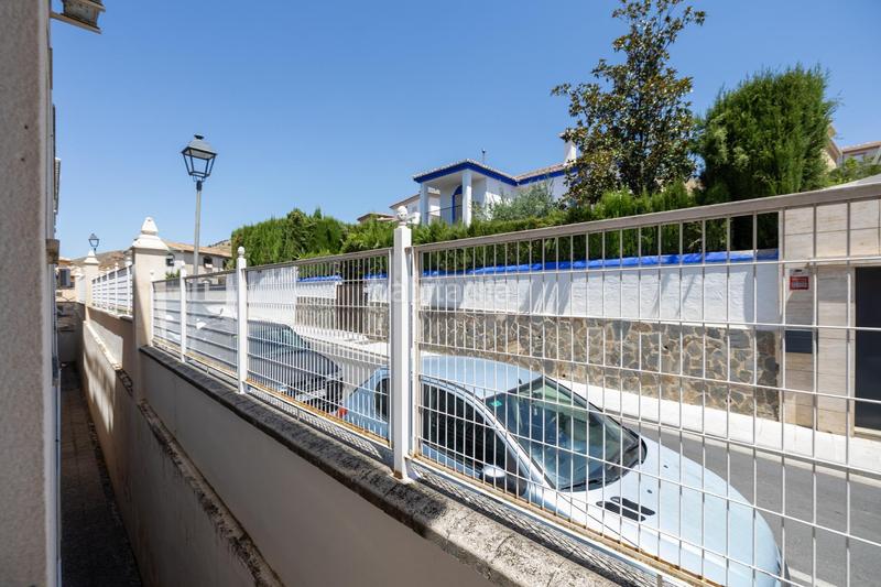 Foto ae4a6dba-c6dd-4706-b636-780b4de27003. Piso  alquiler con opcion a compra en Cenes de la Vega