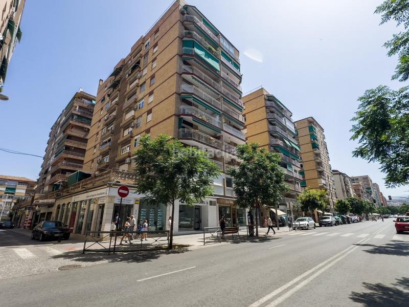 Foto bde7963a-20d8-4d14-8d10-1fd732e3a56a. Piso en calle palencia 11 piso reformado con aparcamiento incluido en vergeles. en Granada