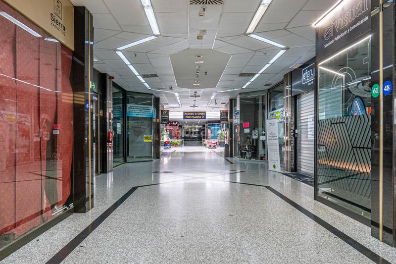 Foto 436872bf-234c-4a9d-bd7b-8b9d5c780826. Local comercial  en centro comercial neptuno!!!!!!!!!!!!! en Granada