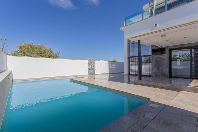 Foto e7ba194c-1e2c-468d-b4df-b31b07f8dc6c. Chalet ponemos a la venta esta espectacular casa en la urbanización los cortijos en Atarfe