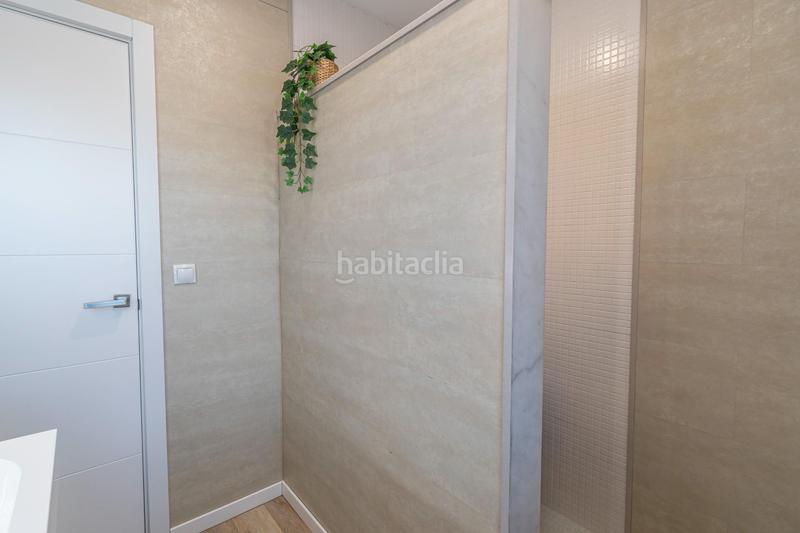Foto d62a3238-b8cb-4fc9-9efb-4cba5b70d85a. Chalet preciosa casa totalmente reformada en suspiro del moro, en Otura