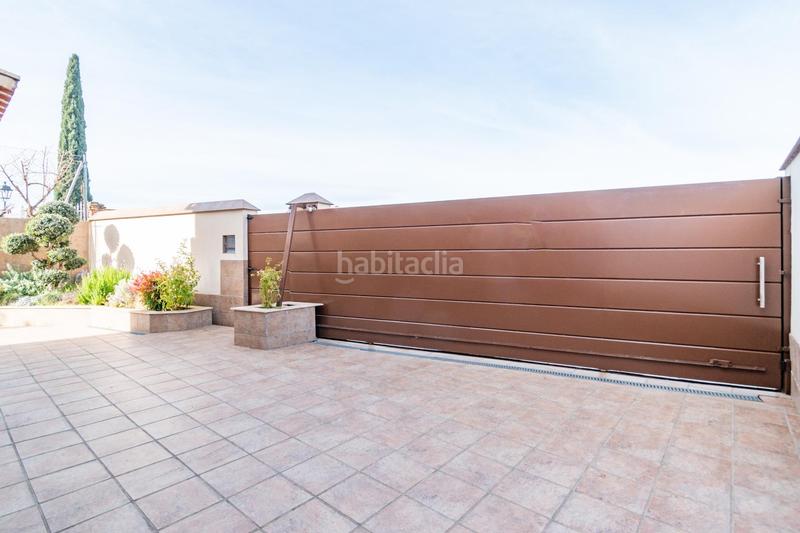 Foto 74d1f30d-4e2b-4ba5-8c1a-91736cf8c371. Chalet descubre el hogar de tus sueños en este espectacular chalet independiente! en Monachil