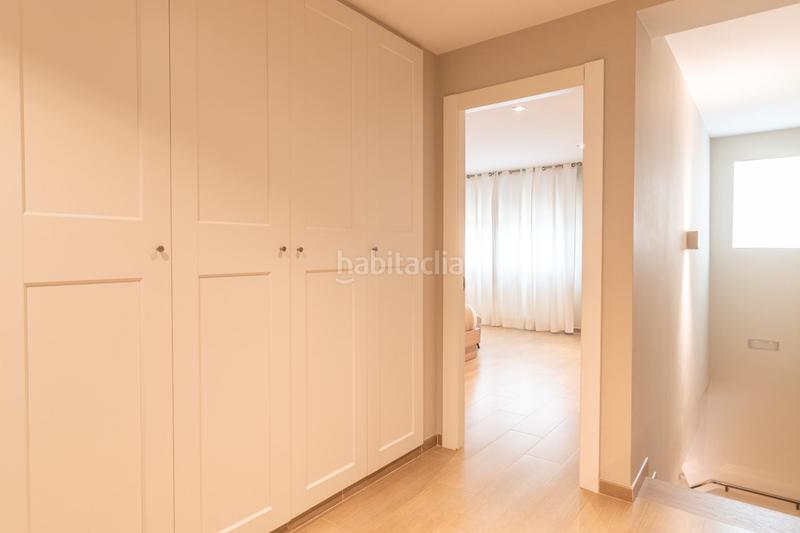 Foto a63ce0af-3eba-43ce-a0a7-2dd3a48a5985. Chalet descubre el hogar de tus sueños en este espectacular chalet independiente! en Monachil