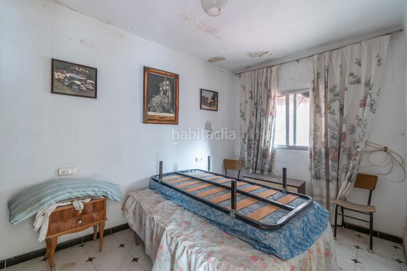 Foto 84501e38-85e0-4d1c-9b9a-ab2a567299da. Casa  con cuevas y terreno en barranco del abogado en Granada