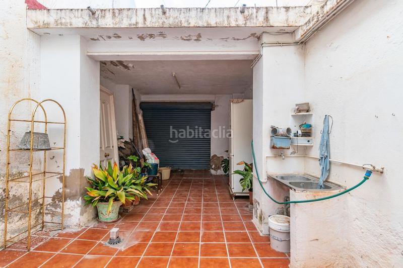 Foto b9c7bfa0-7213-4bb3-a54c-857ecf12a4f3. Casa  con cuevas y terreno en barranco del abogado en Granada