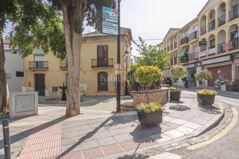 Foto 0704eba9-cd93-415e-8d6a-2ff0aaa20eda. Casa  de tres plantas con 288 m2 a reformar frente al ayuntamiento en Ogíjares