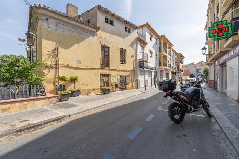Foto 1a82abae-cdd0-401a-aae5-3ab0d94ce90d. Casa  de tres plantas con 288 m2 a reformar frente al ayuntamiento en Ogíjares