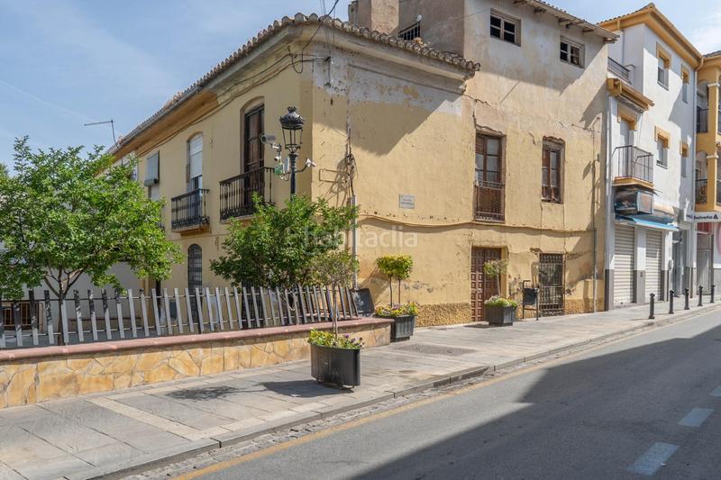 Foto af5edb21-9de8-4c15-b492-d2766526a89c. Casa  de tres plantas con 288 m2 a reformar frente al ayuntamiento en Ogíjares