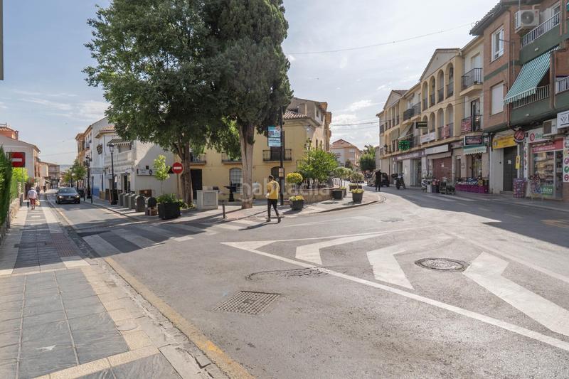 Foto f10b1532-c84c-4dbc-bb52-279f3f88134c. Casa  de tres plantas con 288 m2 a reformar frente al ayuntamiento en Ogíjares