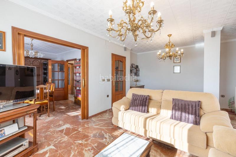Foto 0ca22802-6bb4-439c-88a1-d7028f4310d5. Casa aparellada amb aparcament a Jun