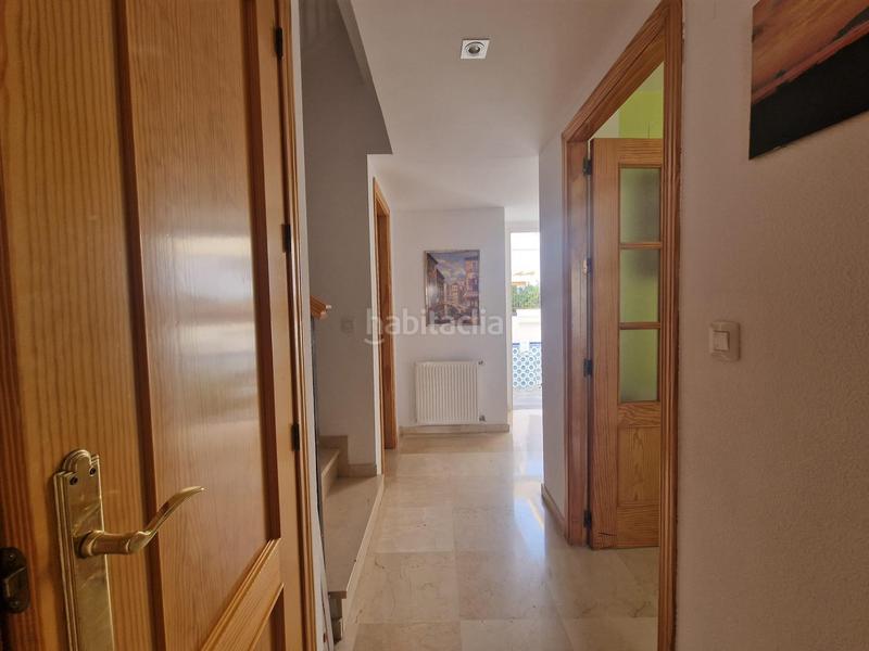 Foto 4df891ef-ae88-4e12-9884-a938efe5f9b5. Casa adosada bonita y luminosa casa en albaycin!!!!!!!!!! en Granada