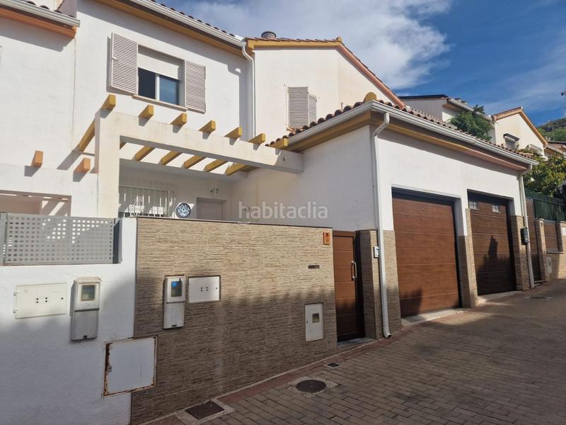 Foto 6ae84cf6-201a-4be3-92f7-e1a1ba4afc54. Casa adosada bonita y luminosa casa en albaycin!!!!!!!!!! en Granada