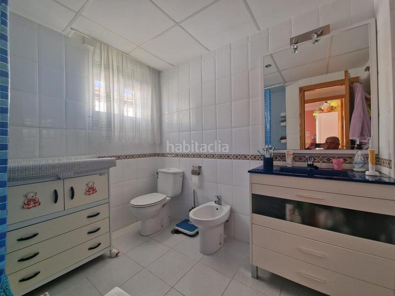 Foto 86c4f749-8e5c-4c31-9d78-d221dd45672d. Casa adosada bonita y luminosa casa en albaycin!!!!!!!!!! en Granada