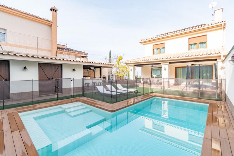 Foto fc3809a0-3862-468a-8ad1-977791b4c11a. Xalet amb calefacció aparcament piscina a Barrio de la Vega Monachil