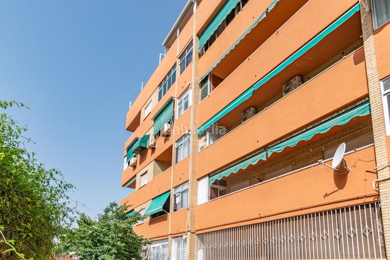 Foto a18a56e5-303d-49e2-9d6a-4855338df46b. Pis amb aparcament a Barrio de Zaidín Granada