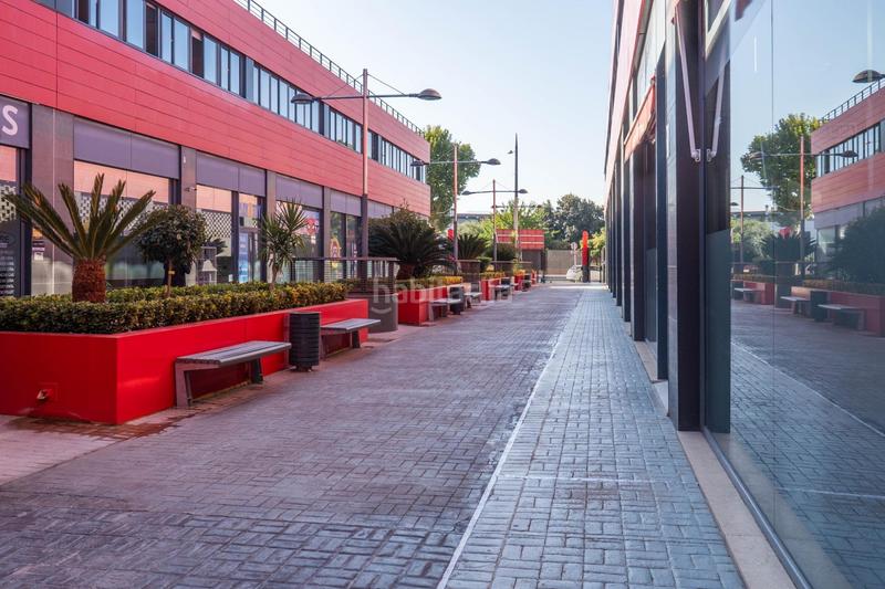 Foto 254f1e08-2b26-4c5a-a2ce-377231ad8b46. Posto auto in calle de nelson mandela 10 in Poniente Armilla