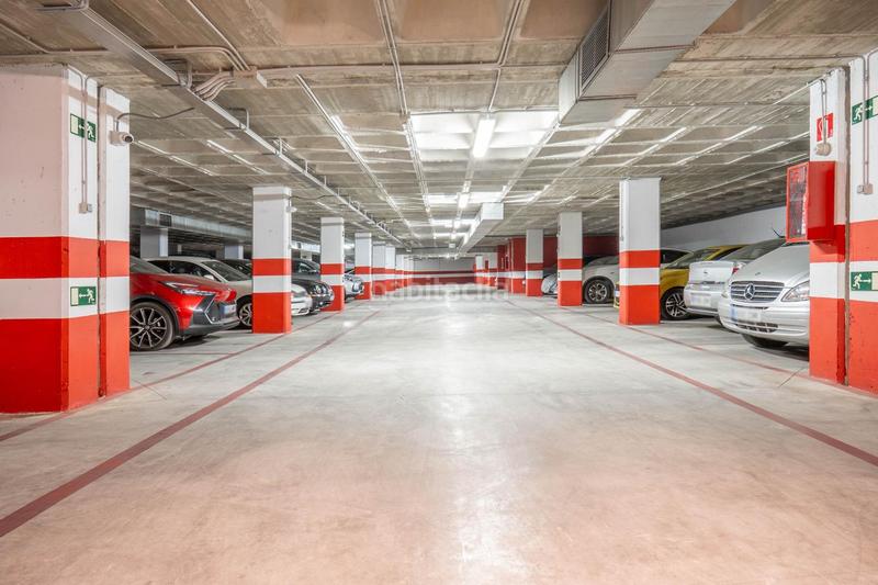 Foto 7dfa7de9-1618-4f9b-b1a6-2bb657e5b77d. Posto auto in calle de nelson mandela 10 in Poniente Armilla