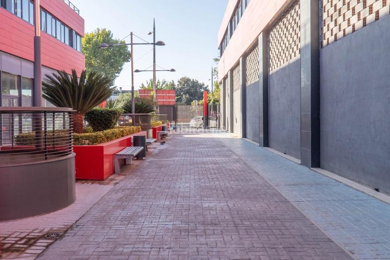 Foto b27e6dbb-ac13-4241-803a-f1775ab228fe. Posto auto in calle de nelson mandela 10 in Poniente Armilla