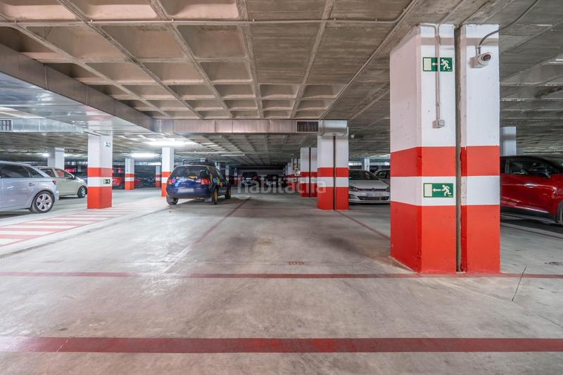 Foto b8d0f87b-d039-4a48-ab04-f8133c9bb798. Posto auto in calle de nelson mandela 10 in Poniente Armilla