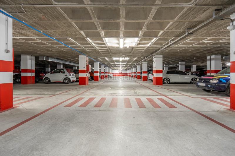 Foto bba3bf06-74da-46f5-8e47-449f9aec926a. Posto auto in calle de nelson mandela 10 in Poniente Armilla