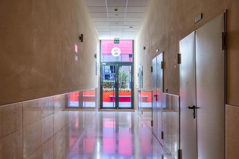 Foto d285bf9e-8a28-4909-af3a-540db09080cf. Posto auto in calle de nelson mandela 10 in Poniente Armilla