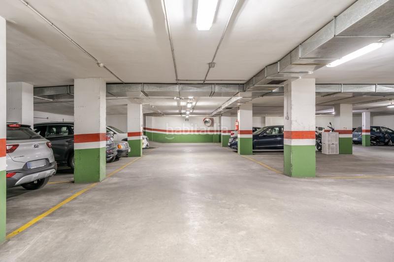 Foto 0446937b-f4c7-4f80-919b-0ebed67cc3b6. Autoparkplatz in Parque Lagos Granada