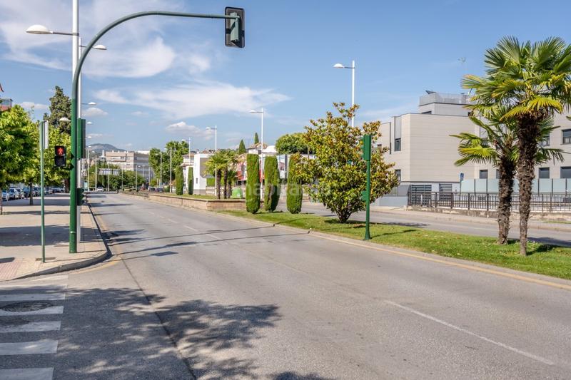 Foto 5ac03a81-60fa-407f-b903-b84574b0f8fe. Autoparkplatz in Parque Lagos Granada