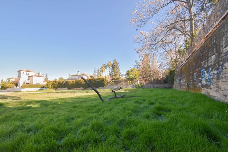 Foto a95ac48b-b568-454b-9eff-51d278e1c325. Maison dans calle acequia 19 dans Camino de los Neveros - Serrallo Granada