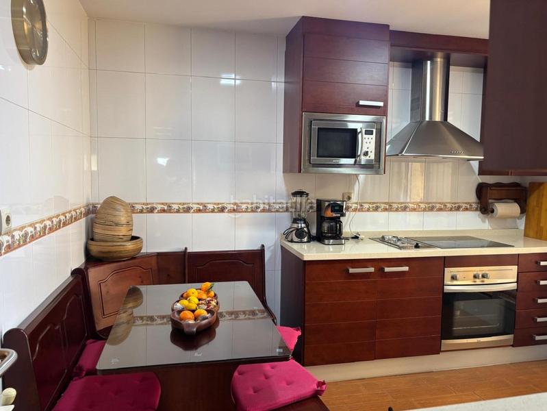 Foto 051500bf-16da-4337-8a8e-beb9dcc6b7a9. Dachwohnung mit heizung parking in Polideportivo Alhendín