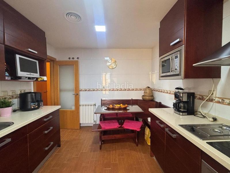 Foto 8b849fac-9e0f-4a5f-a30e-80cab2d26336. Dachwohnung mit heizung parking in Polideportivo Alhendín