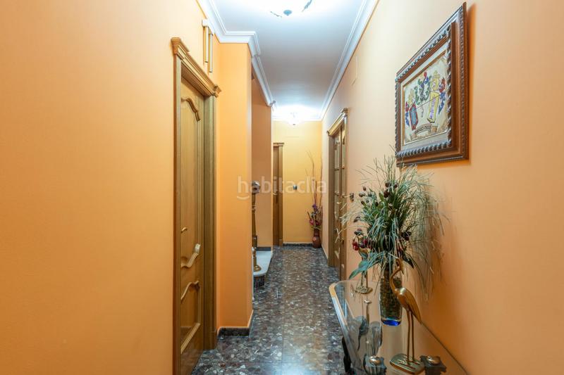 Foto 808f889c-1d7e-4c64-a679-422317ee31a8. Casa a schiera con riscaldamento parcheggio in Rosaleda - Juventud Granada