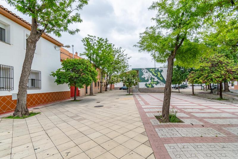 Foto c4fb932a-2629-400b-811b-9e2960047ccc. Casa adosada en Rosaleda - Juventud Granada