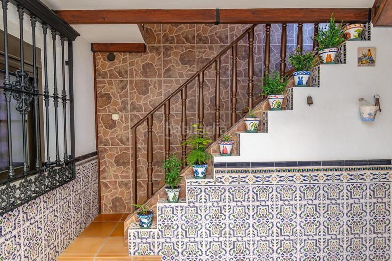 Foto ffb07591-5e13-470c-bebe-3b596bd97ebb. Semi detached house with heating parking in Rosaleda - Juventud Granada