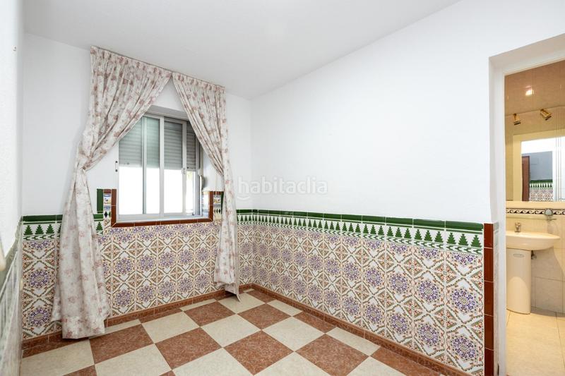 Foto 7fc57148-949c-40f4-8779-04ddba7b9c08. Casa adosada en Rosaleda - Juventud Granada