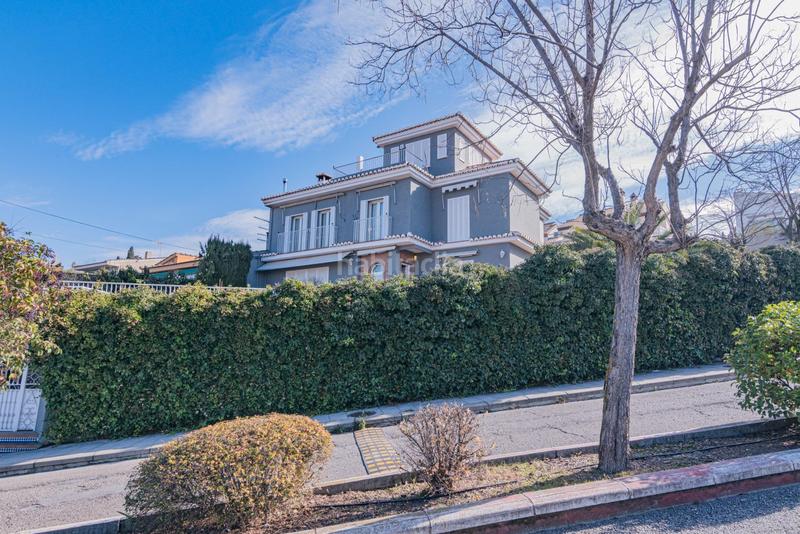 Foto d8f5e9f4-2c2f-45f3-b2bc-05695ff6a0c7. Chalet mit heizung parking pool in Barrio de la Vega Monachil