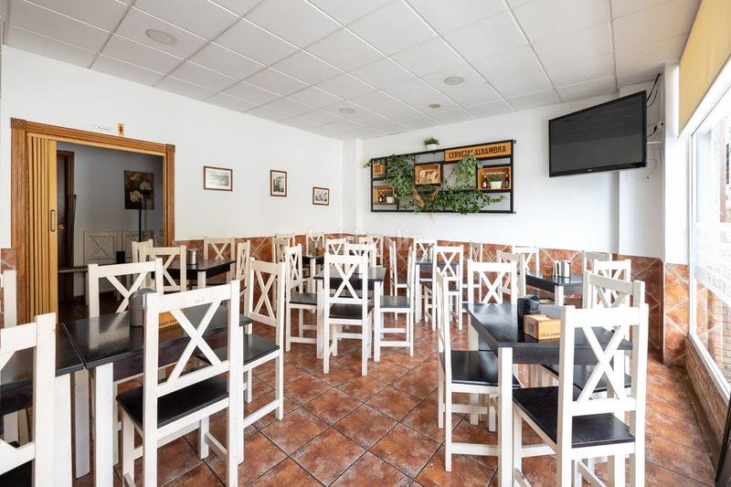 Foto 4fbe5492-bf11-40d8-884f-416dcdf4678f. Local comercial a Barrio de Zaidín Granada