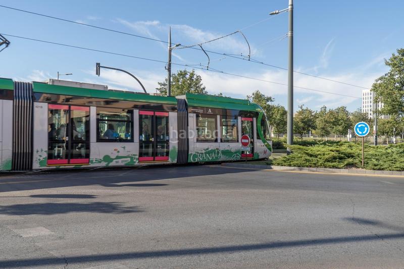 Foto 23223efd-9a04-436b-8a6c-9df6eeb41e47. Geschäftsraum in Campus de la Salud Granada