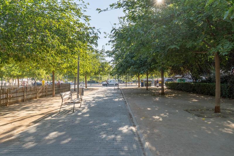 Foto a94a117d-1fbe-41e9-9278-5dd70035b11f. Geschäftsraum in Campus de la Salud Granada