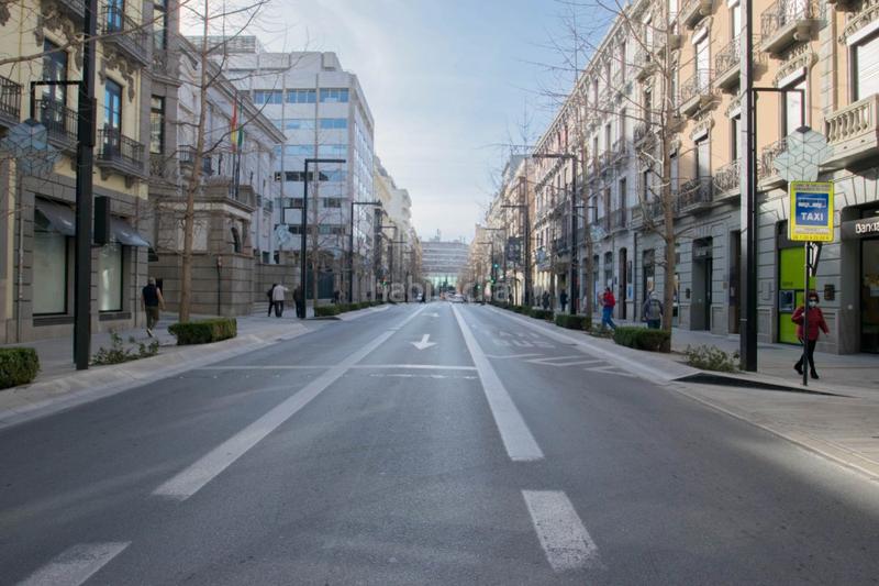 Foto 15b978c5-be86-46c5-94c1-8d6210935b3e. Locale commerciale in Centro - Sagrario Granada