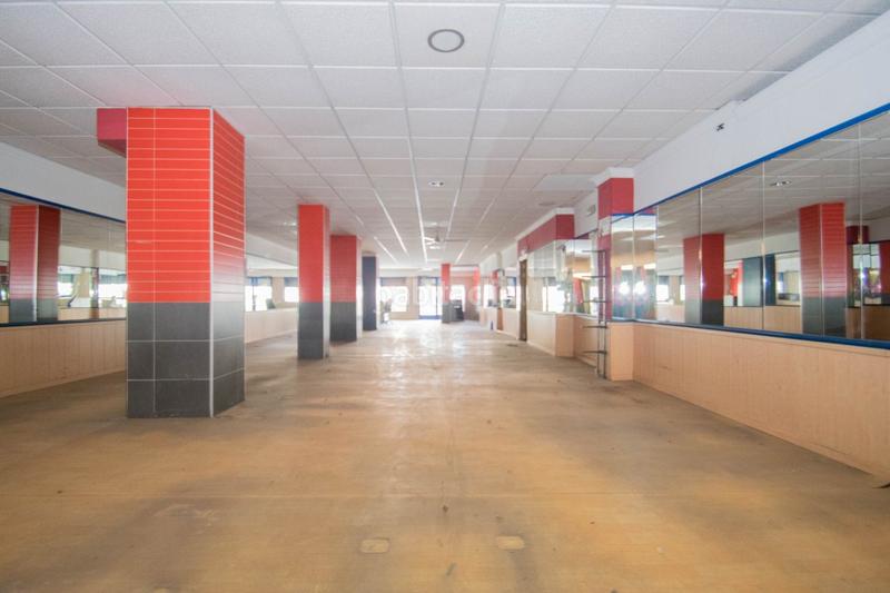 Foto bc67b96e-a64a-4087-b0c9-5f24c3c723a6. Locale commerciale in Plaza de Toros Granada