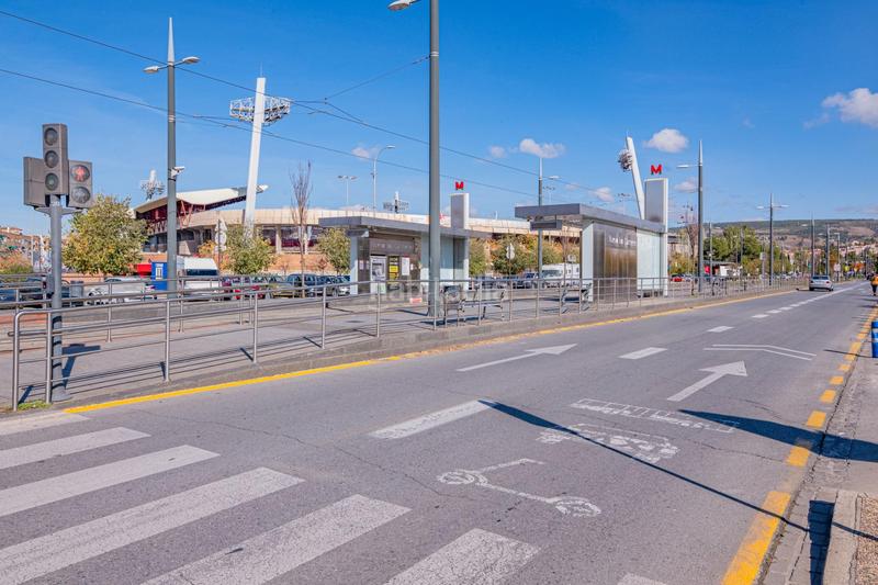 Foto c153e4a7-beb7-46e7-9587-9fb70d59c78d. Pis amb aparcament a Barrio de Zaidín Granada