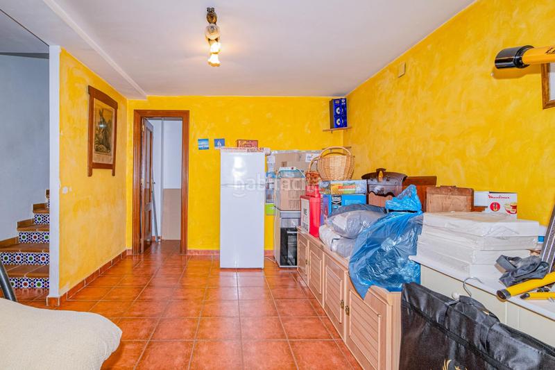 Foto 75ae46bd-0b3a-45bd-a1f6-7a25bbbab064. Casa adossada amb aparcament a Güevéjar