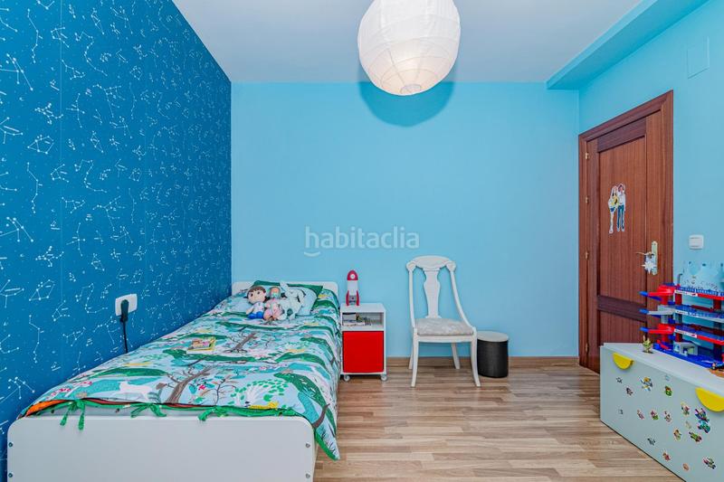 Foto b0f16070-37d4-4c64-afe7-0821ac2e5eb8. Casa adossada amb aparcament a Güevéjar