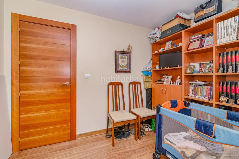 Foto 4a84b5e3-beb8-4b58-a3cd-a25b036c6c57. Casa adosada casoplon en el zaidin en Barrio de Zaidín Granada