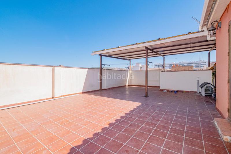 Foto d4fd206d-ea5c-4dfd-85d7-4782e545bc02. Casa adosada casoplon en el zaidin en Barrio de Zaidín Granada