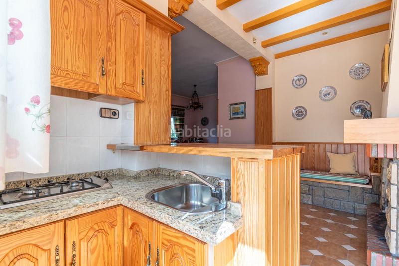 Foto 54aa43e0-99a6-43af-8124-d5ab1d082cd6. Casa pareada amplio pareado para entrar a vivir en Jun