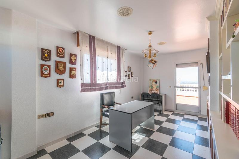 Foto bbc9e867-d7bc-4744-85d4-260003c341ac. Casa pareada amplio pareado para entrar a vivir en Jun